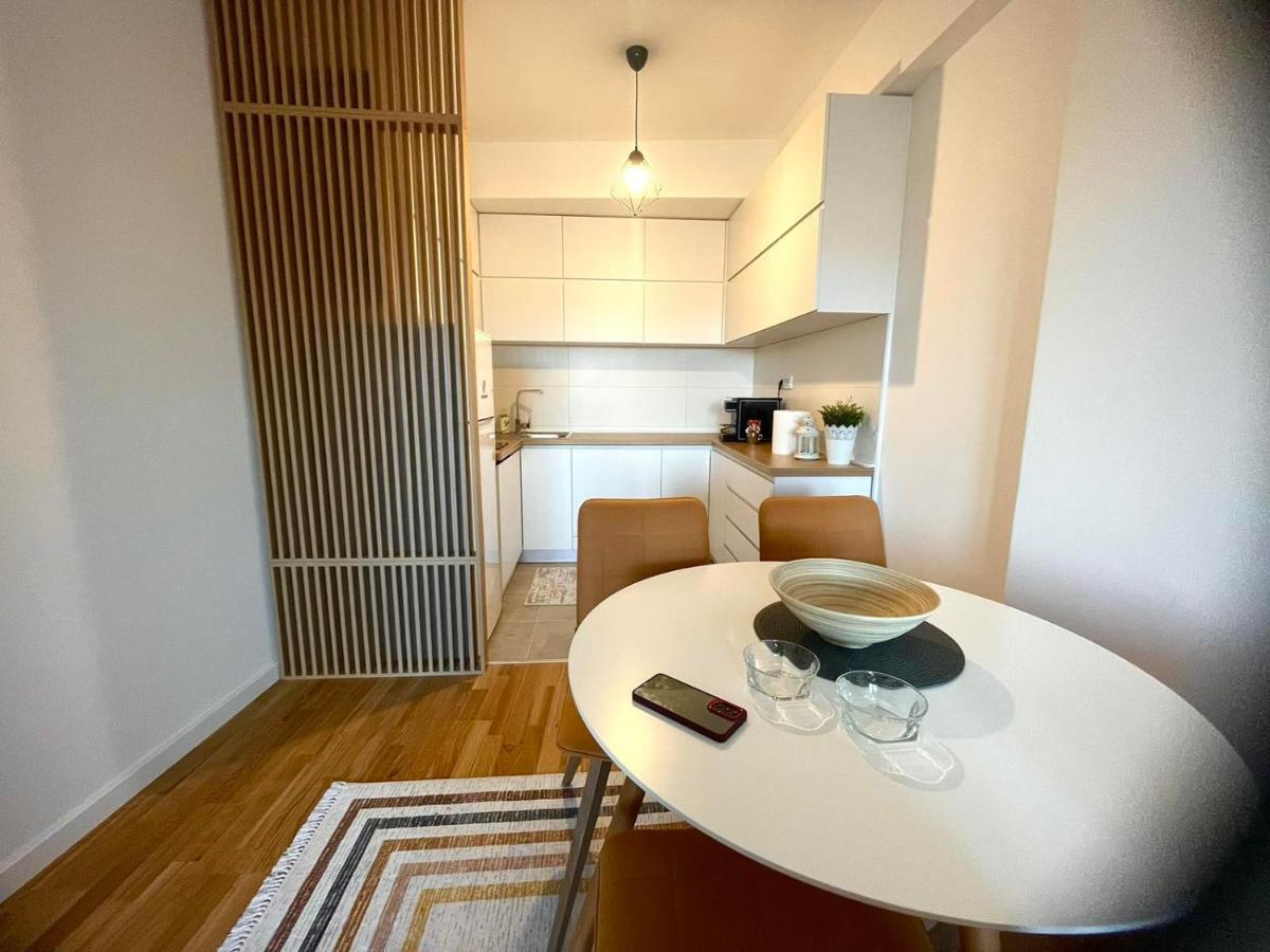 Apartman Nikol Kumanovo Exteriör bild