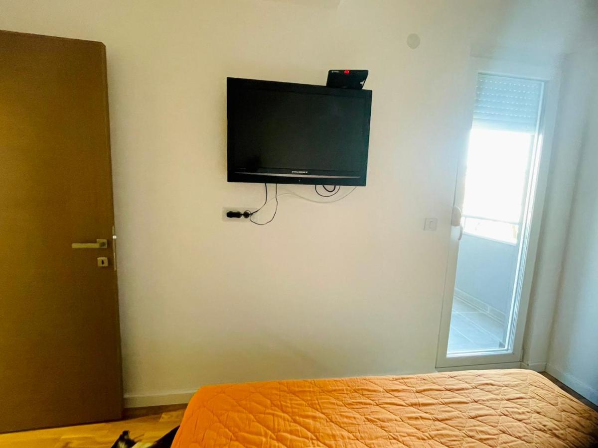 Apartman Nikol Kumanovo Exteriör bild